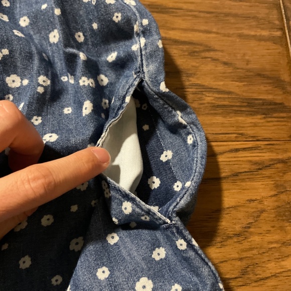 New Gap kids romper chambray smocked ruffle size small 6-7 - Picture 5 of 9